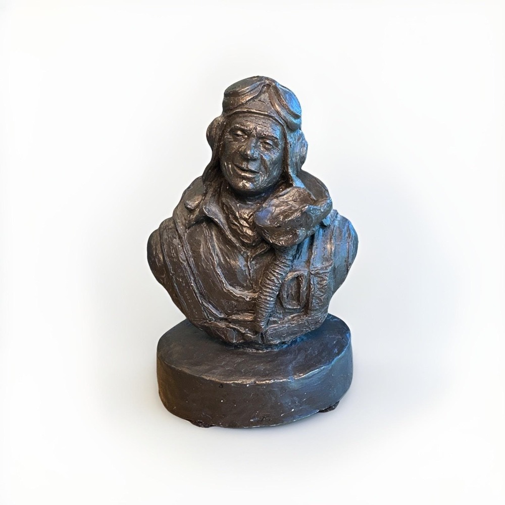 Vtg Michael Garman Signed 1985 WWII Bomber Pilot‎ Bust Sculpture Michael Garman